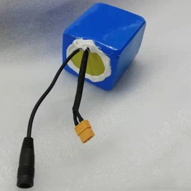 12 volts 10ah batterie au lithium 18650 3 cellules en série avec prise de décharge XT60
