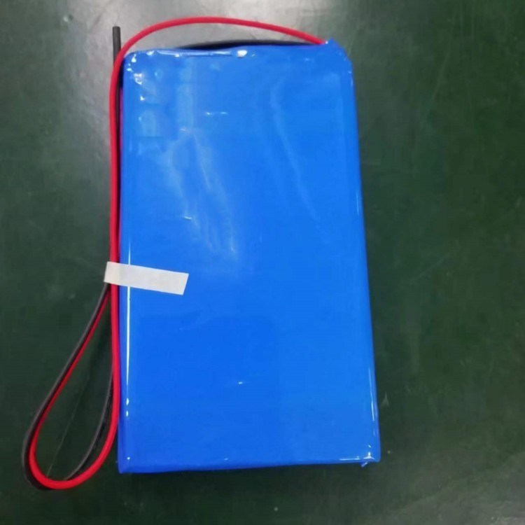 3.7V 10Ah batterie polymère 37Wh 5A Taux 6767100-1C 1S2P Pour le dispositif de suivi