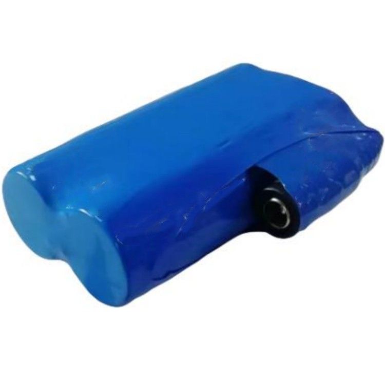 Batterie Li-Ion personnalisée 7.4 V 5000mah 21700 2 cellules en série avec connecteur Dc5521