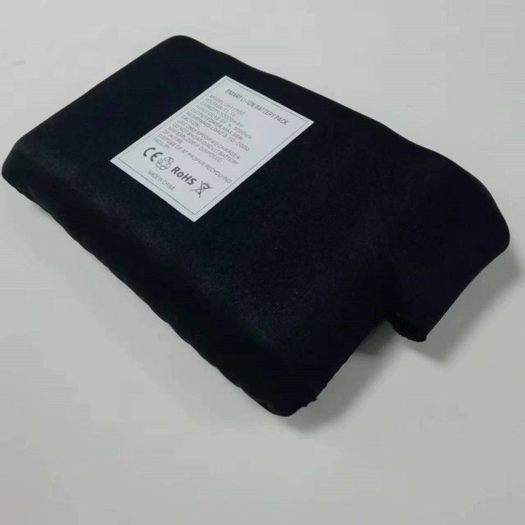Vêtements chauffés en hiver Batterie 7.4V 12V 10000mAh Tête de charge en continu Noir Couleur