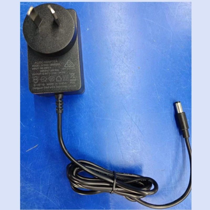 Adaptateur AC/DC 12V 2A Chargeur AU Plug DC 5,5x2,1 mm prise mâle