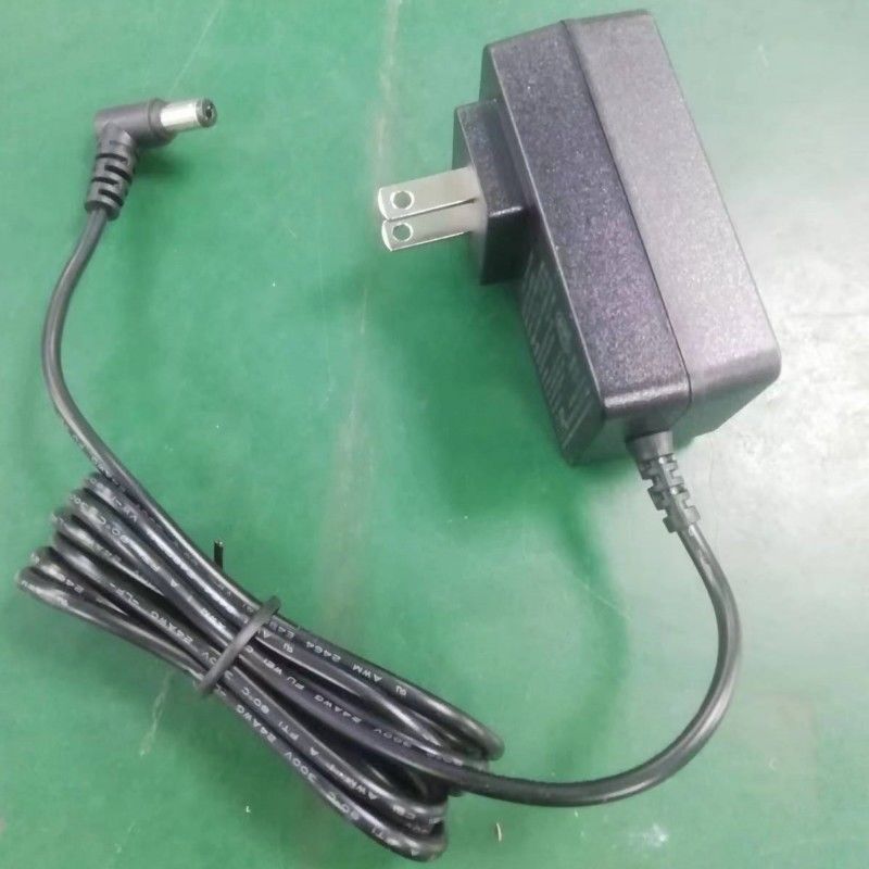 Chargeur de batterie 12V 2A US Plug DC Tête de flexion 90° 2,1 mm Jack à baril deux ampères