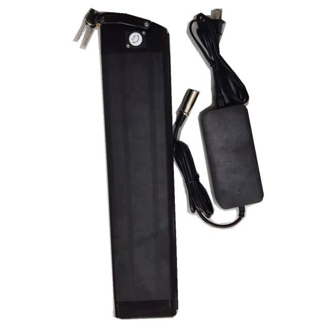 Batterie au lithium de poisson argenté 48V 25Ah Longueur 630mm avec chargeur Pour vélo électrique